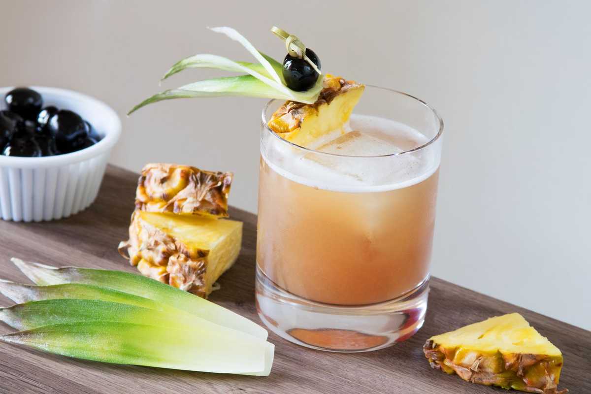 Enjoy a Fun and Tropical Drink with this Frozen Jungle Bird Recipe